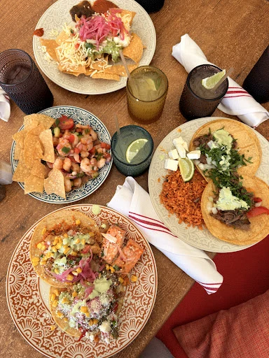 Lona Cocina Tequileria photo 10